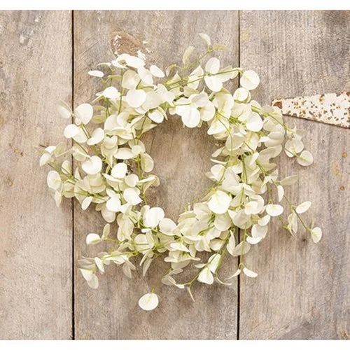 Bed skirts with a wrinkle - resistant fabricFoamy Silver Dollar Wreath Cream 20"